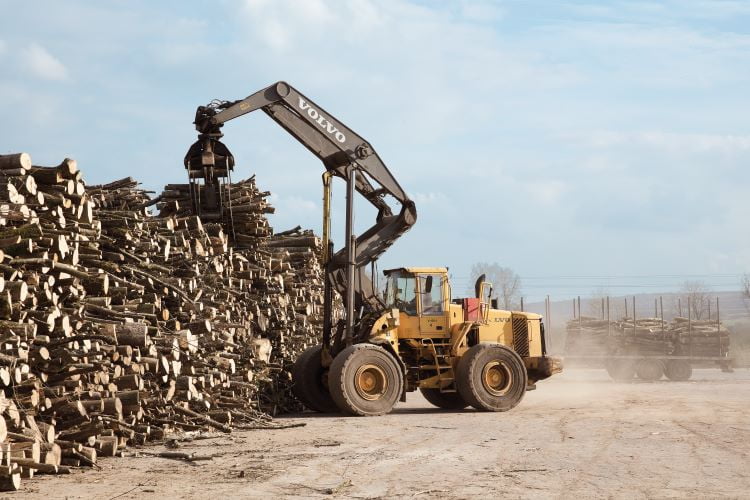 Responsible wood sourcing and recycling